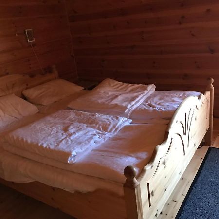 Øystese Mo Gardsferie-Pers Frukthageヴィラ エクステリア 写真